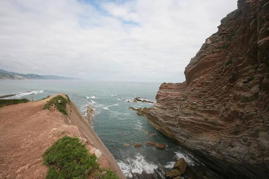 2 Habit, Sala, Terraza, Jardin, Parking Gratis Apartment Zumaia Luaran gambar